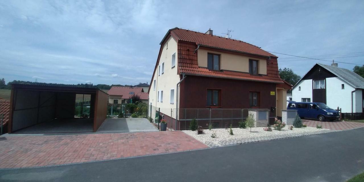 Apartman U Potoka Sadov Dış mekan fotoğraf